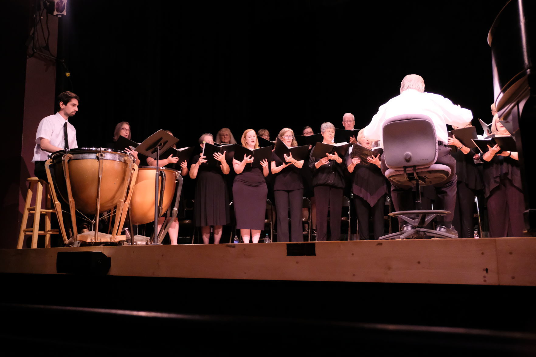 Community sings at Civic Center